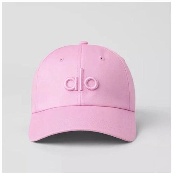 SOLD NWT Alo Yoga Pink Off Duty Cap Logo Adjustable Clean Girl Pilates Core - Picture 2 of 11